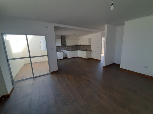 Imagen 2 de 14 de Departamento En Venta En Ituzaingo Norte