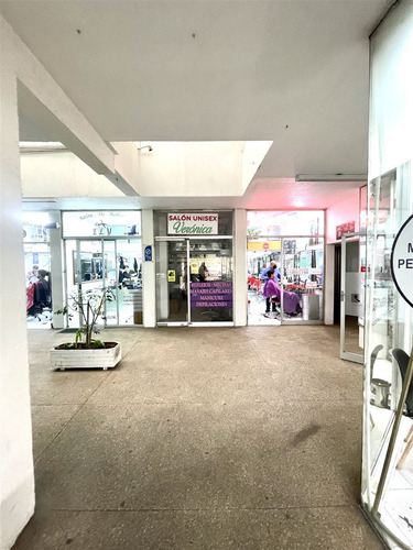 Local Comercial En Arriendo En Los Cobres Vitacura