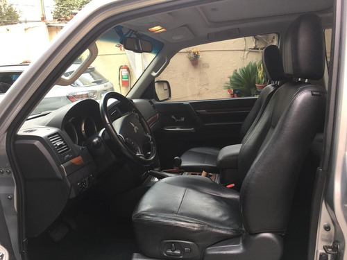 Imagem 9 de 15 de Mitsubishi Pajero Full 3.8 Hpe 4x4 V6 24v Gasolina 2p Automá