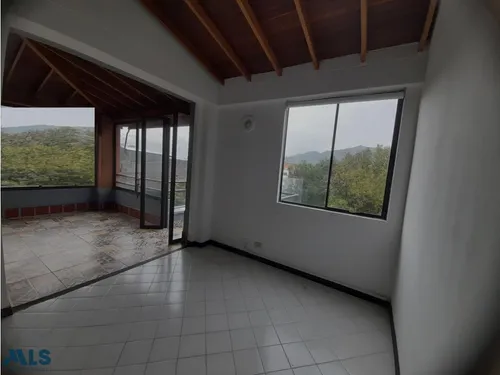 Venta De Apartamento Con Excelente Ubicación En E...(mls#252423)