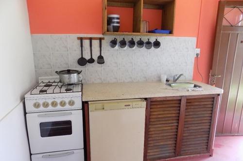 Imagen 6 de 13 de Vivienda De 5 Ambientes Dividida En 2 Casas, Con Jardín Parque Bristol