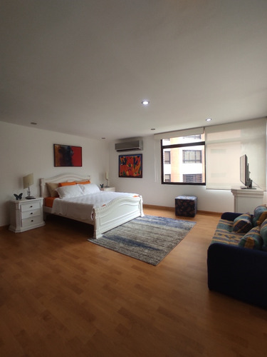 Town House En Venta. Urb. Santa Eduvigis