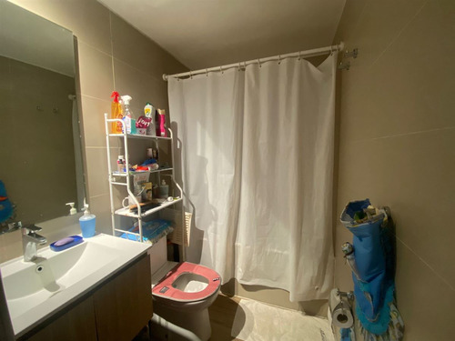 Departamento En Venta De 2 Dorm. En Independencia