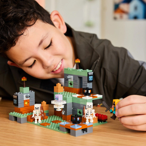 Lego® Minecraft® La Cámara De Desafío 21271; Set De Construc
