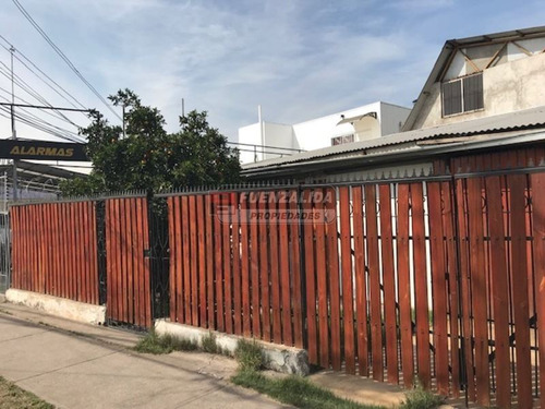 Casa En Venta De 2 Dorm. En Maipú