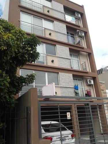 Imagen 3 de 14 de Departamento En Venta, Castelar Norte Centro, 2 Ambientes