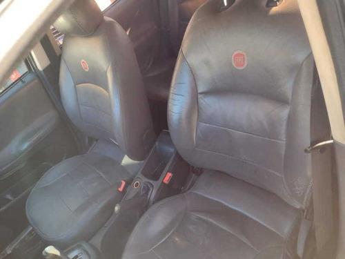 Imagem 10 de 12 de Fiat Stilo Flex Dualogic