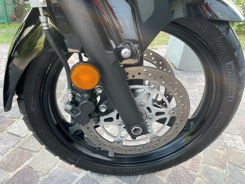 Imagen 8 de 25 de Suzuki Vstrom 1000 2011