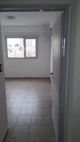 Venta Depto Céntrico 2 Dorm. C/ Cochera, Neuquén