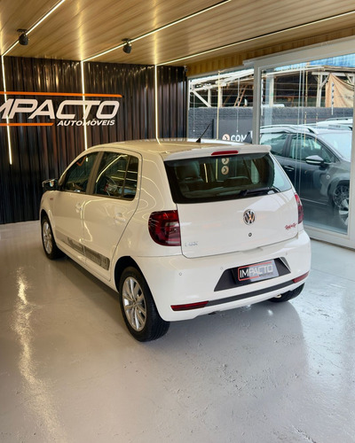 Volkswagen Fox Rock in Rio 1.6 Mi Total Flex 8V 5p