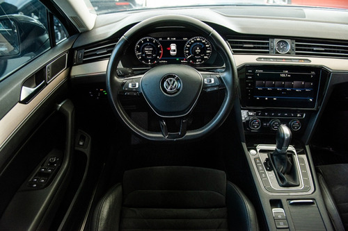 Imagen 9 de 15 de Volkswagen Passat 2.0 Tsi Highline Dsg - Car Cash
