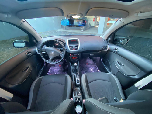 Peugeot 207 1.9d Xt