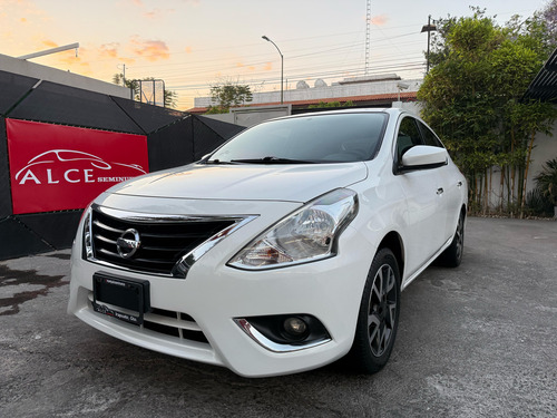 Nissan Versa 1.6 Advance At