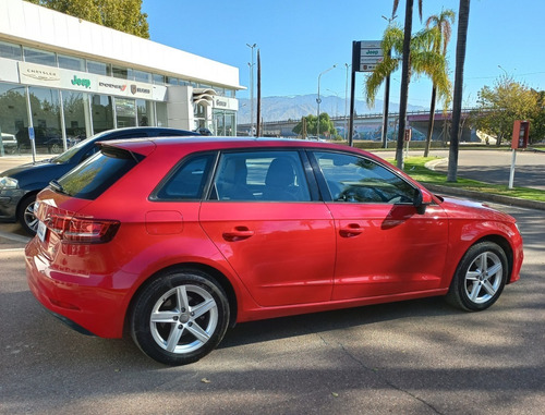 Imagen 4 de 9 de Audi A3 1.4 Sportback S-tronic-gencosa