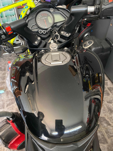 Rouser Ns 200