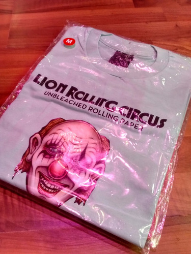 Remeras Lion Rolling Circus Talles Sedas - Boom Clap Olivos