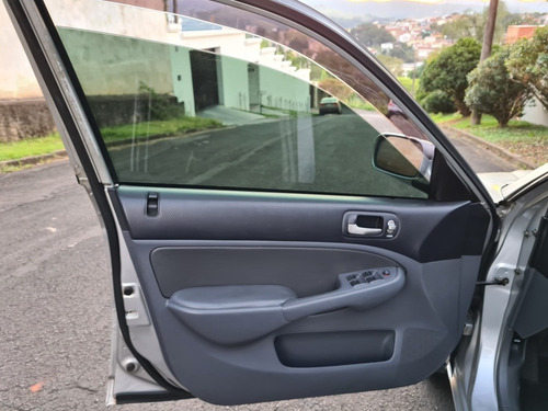 Honda Civic 2004 1.7 Lx 4p