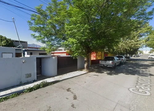 Casa Adjudicada Ubicada En Gaspar Duarte, Los Fundadores, Saltillo, Coah. Sk04