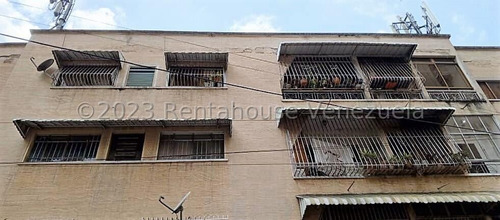 Apartamento En Venta En El Centro De Caracas