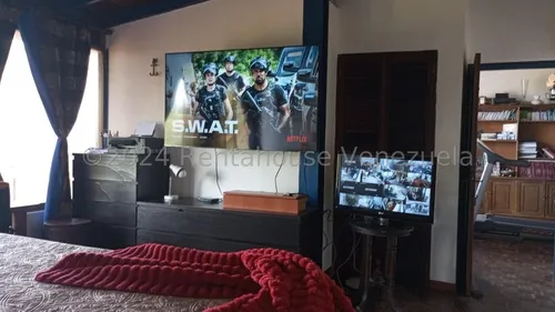 Bellisima Propiedad, Casa Estilo Colonial En Venta Ubicada En Oripoto 24-27451