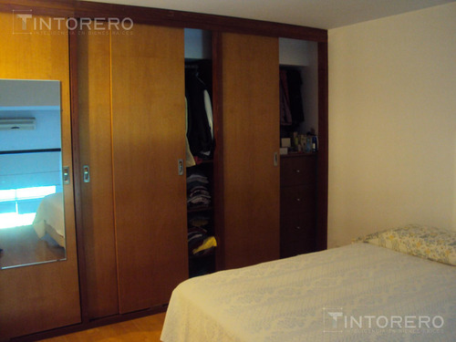Depto. En Venta En Carapachay, Dos Ambientes Con Jardín Y Cochera