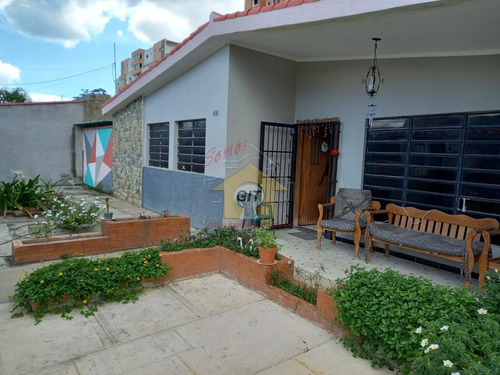 Imagen 2 de 9 de Casa En Alquiler Capo Alegre Valencia