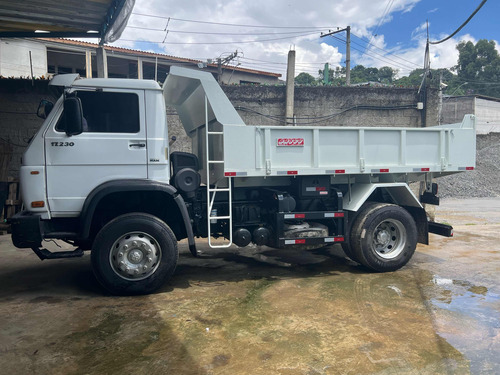 Volkswagen 17.230 Caçamba Mod 2016