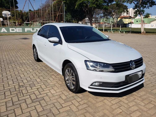 Volkswagen Jetta 2017 1.4 Tsi Comfortline 4p
