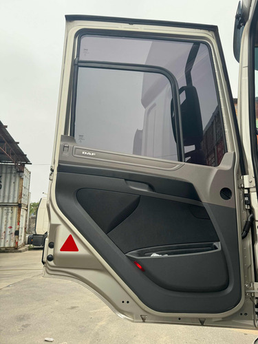 Daf Cf 300 8x2 Vm 330 Bitruck Mb3030 Scania P360 P320 Vw 303