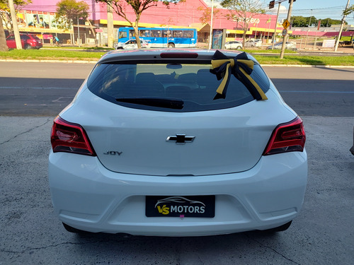 Chevrolet Onix 1.0 5p marchas