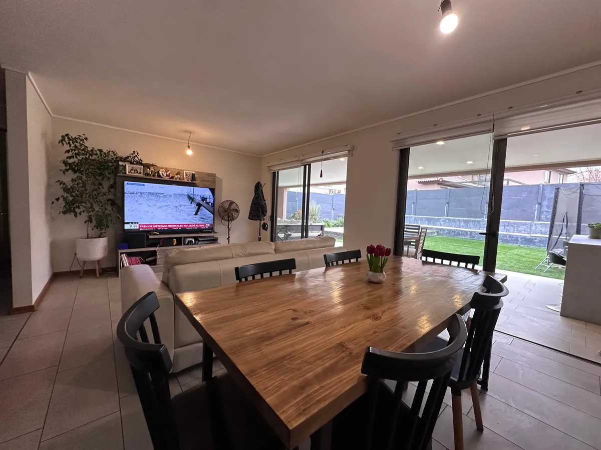 Imagen 3 de 30 de Amplia Casa 4d + Oficina | Piscina, Quincho Y Terraza