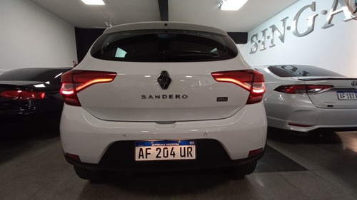 Imagen 18 de 25 de Renault Sandero Intense Cvt 1.6