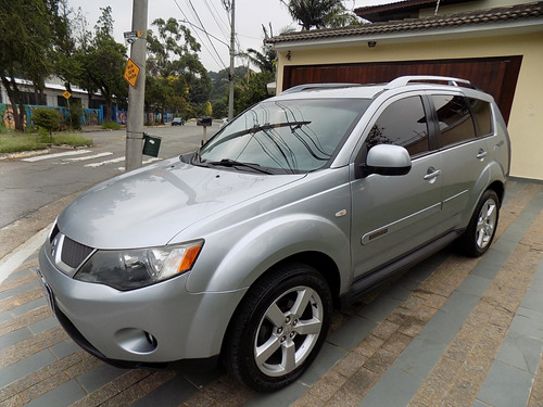 Mitsubishi Outlander 3.0 4X4 V6 24V GASOLINA 4P AUTOMÁTICO