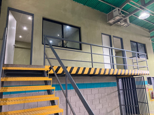 Imagen 7 de 16 de Alquiler De Galpón En Valencia 670 M2 Recién Remodelado