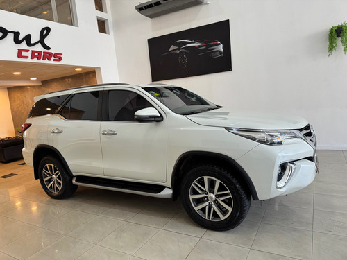 Toyota Hilux Sw4 2.8 Srx 177cv 4x4 7as At