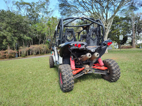 Can-am Maverick X2 1000r - 4 Lugares