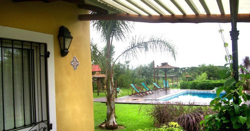 Venta Hotel 1 Dormitorio Colón Con Cochera