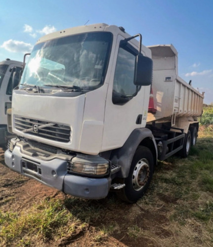Volvo 310 Truck Cacamba Com Divida