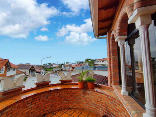 Imagen 6 de 30 de En Venta Exclusiva Propiedad En Urb Privado El Feudo