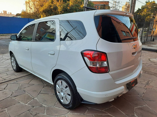 Imagem 6 de 8 de Chevrolet Spin 1.8 Lt 8v Flex 4p Manual