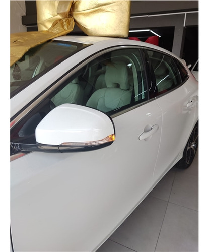 Volvo V40 2.0 T4 DYNAMIC TURBO GASOLINA 4P AUTOMÁTICO