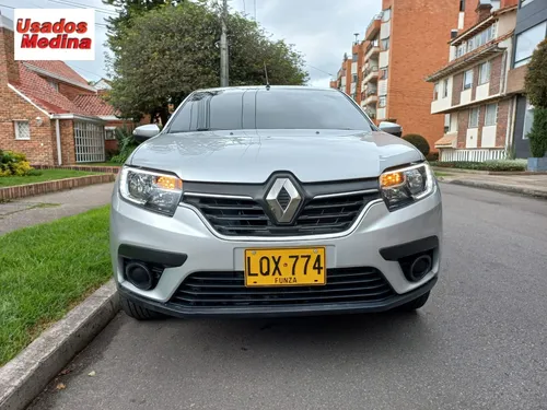 Renault Logan 1.6 Privilege / Intens