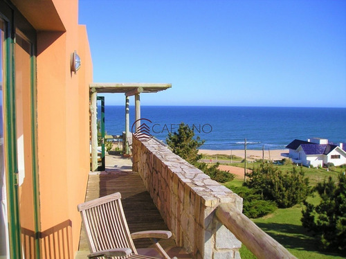 Imagen 10 de 13 de Excepcional Casa Con Vista Al Mar En El Chorro - Manantiales El Chorro