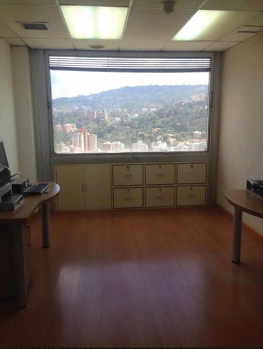 Oficina Centro Profesional Santa Paula, Frente A Clinica Santa Paula. 69m2 Excelente Ubicacion Y Vista, Restaurantes, Servicios Medicos Y De Delibery, Supermercado, Comercios, Todos A Pocos Pasos