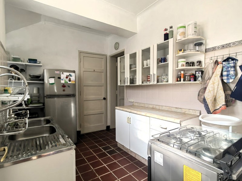 Venta Gran Casa 4d3b3e1b + Dormitorio Int 2d1b + Piscina