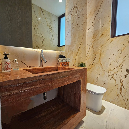 Descubre El Lujo Y La Exclusividad En Bosque Real, Casa En Venta Bosque Real!!!!