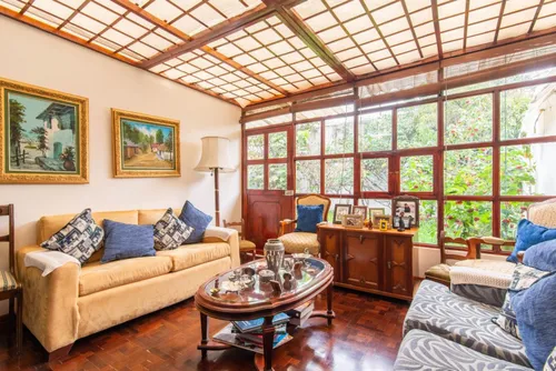 Casa En Venta En Las Margaritas. Cod V7149