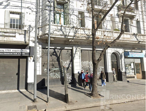 ***oportunidad*** Exc Zona Comercial - Av. San Juan C/ Patio Y Sótano. Bajas Expensas