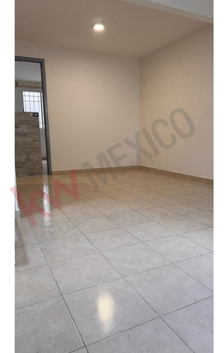 Casa En Venta En Desarrollo Con Amenidades En Las Misiones I A 10 Min Del Aeropuerto De Toluca