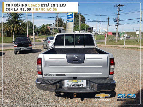 Imagen 5 de 17 de Nissan Frontier Np300 4x4 2013 Gris Plata 4 Puertas